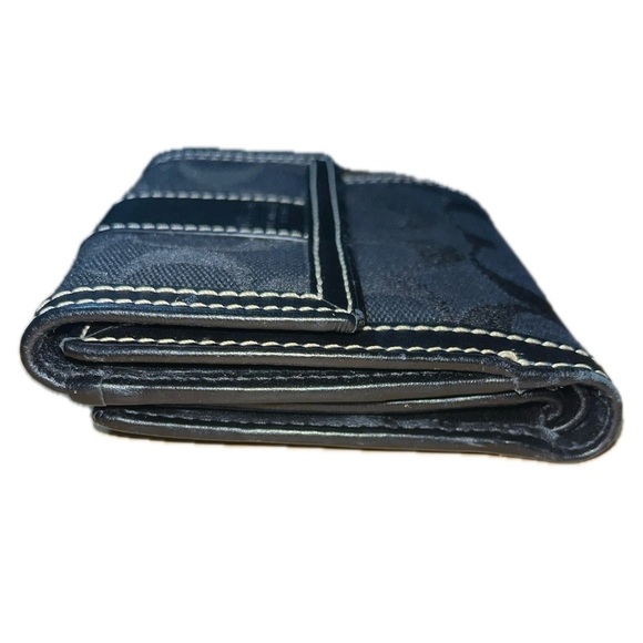 Coach Black Signature Wallet - Picture 2 of 16